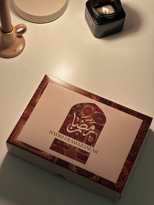 “Hayırlı Ramazanlar” - 5 x Hediye Kutusu