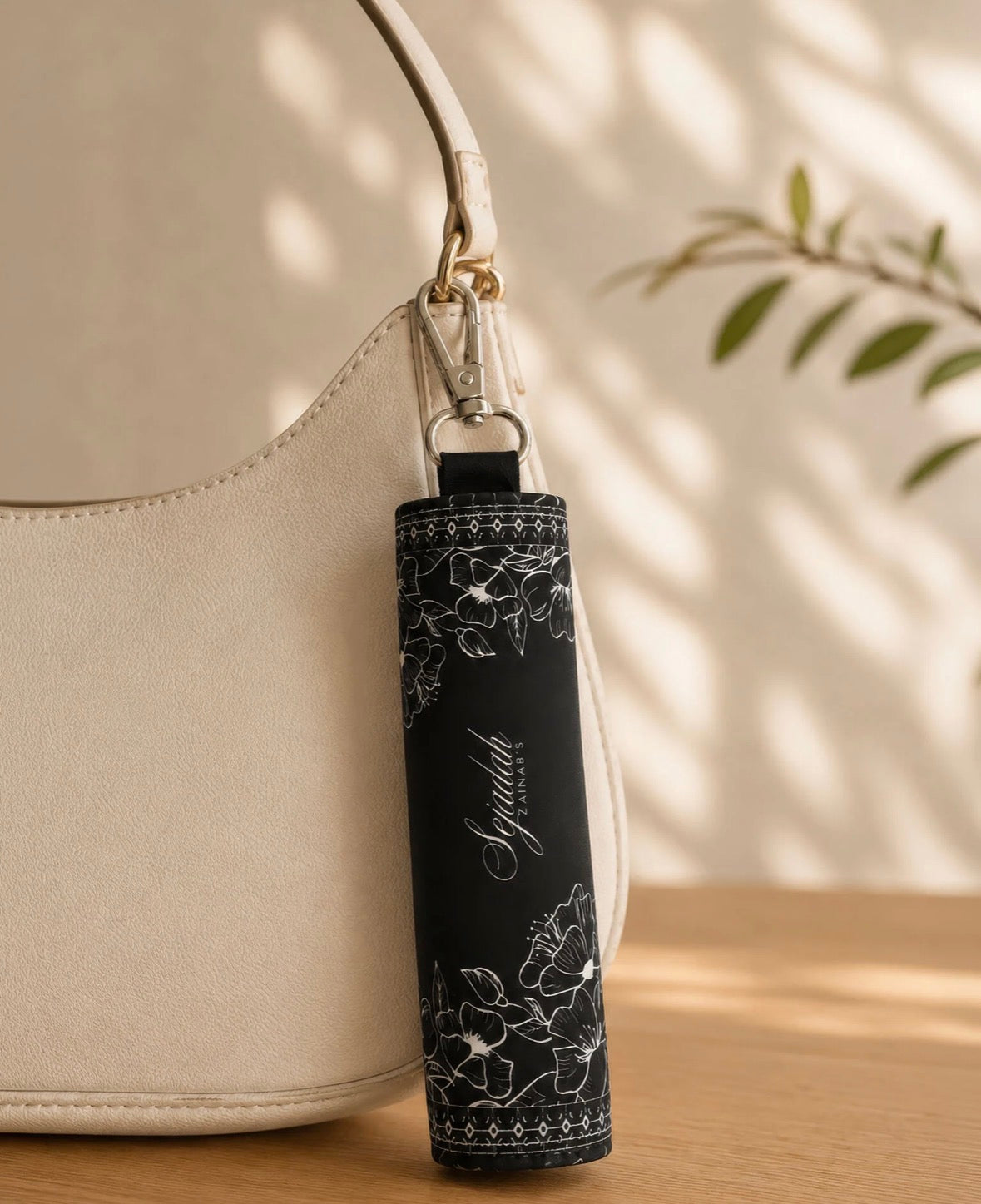 ELEGANT FLORAL - Black/White XL Charm Seccade