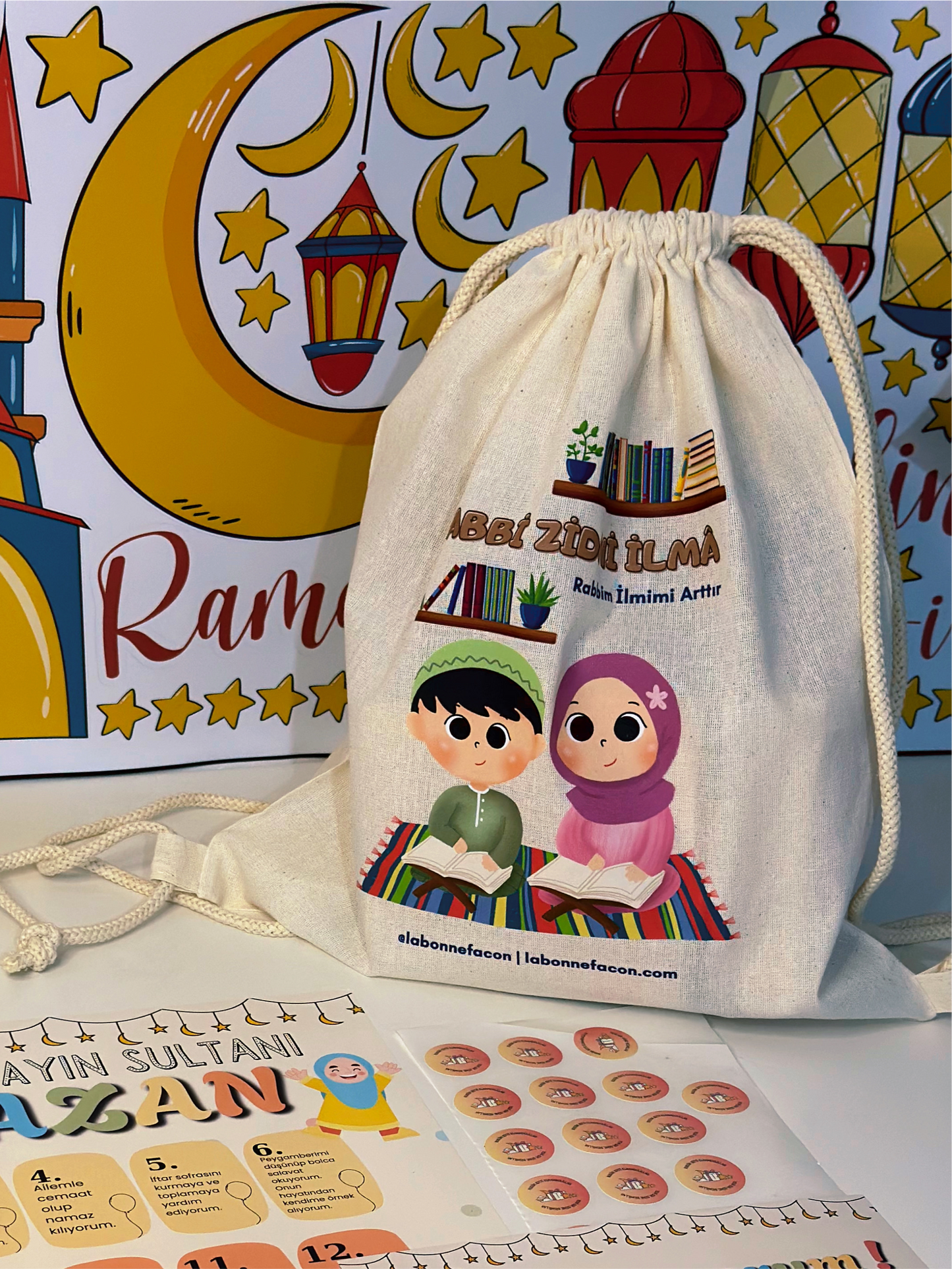 Rabbim İlmimi Arttır - Baskılı Bez Sırt Çantası